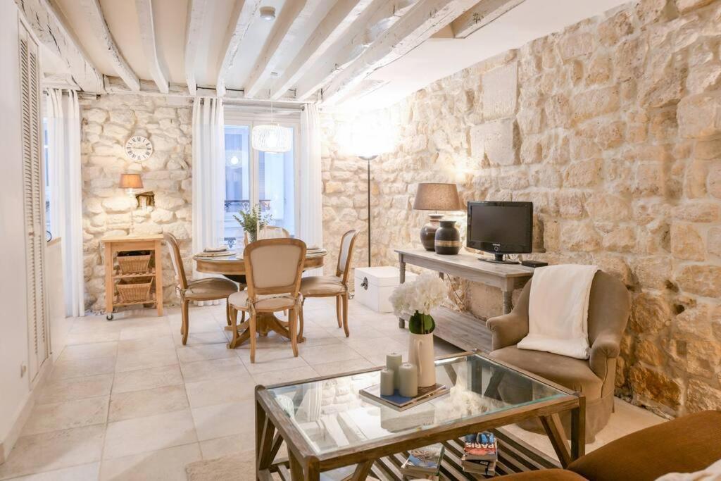 פריז Cosy Appartement En Plein Marais מראה חיצוני תמונה